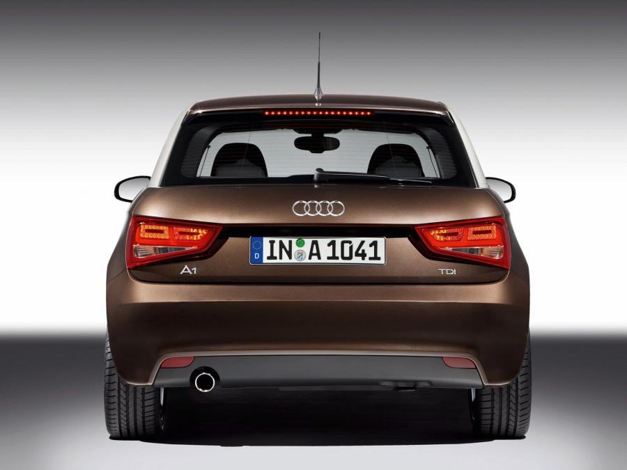  Audi A1 TDI (8X) 2010 года  (фото 10 из 19)